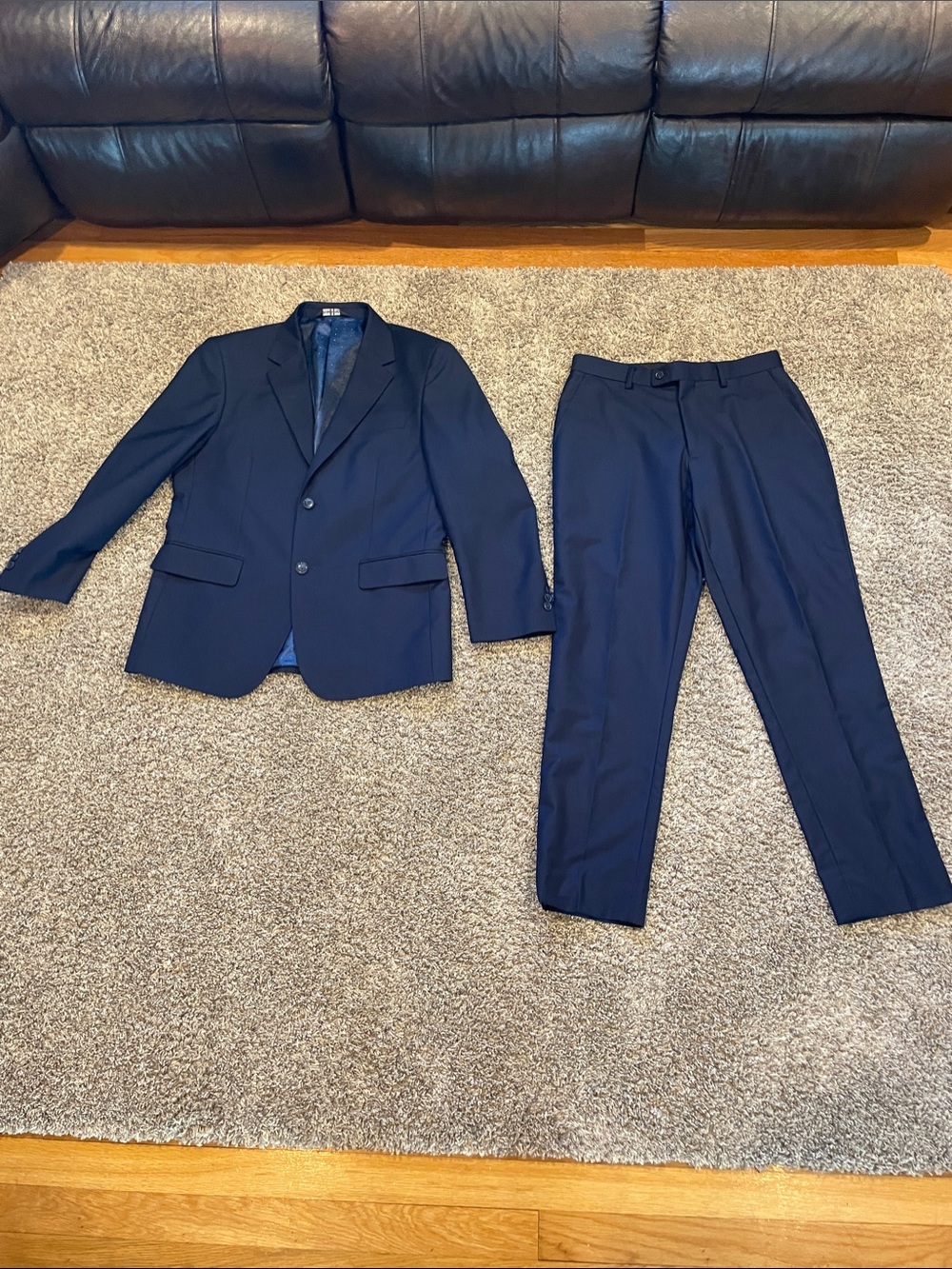 Men's Two-Piece Navy Suit - Classic Tailored Fit